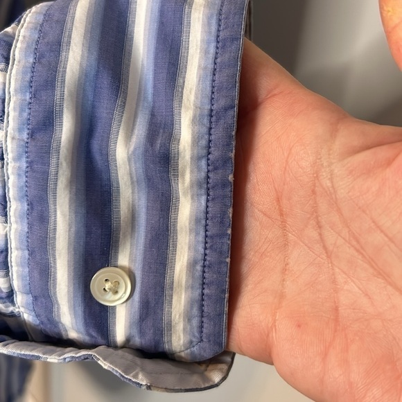Banana Republic Blue Striped Button-down Shirt with Contrasting Cuffs Size XL - Picture 4 of 6